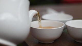 【厳選】白茶で美肌に！あのDaiGoもスキンケア効果最強のお茶と解説