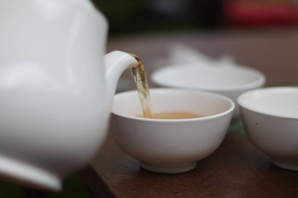 【厳選】白茶で美肌に！あのDaiGoもスキンケア効果最強のお茶と解説